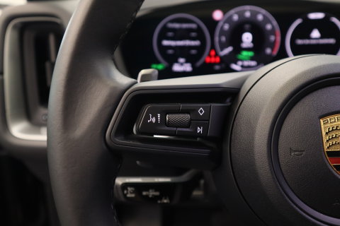 Porsche Cayenne Coupé 3.0 E-Hybrid Sport Chrono Keless Go Memory 24 Maanden garantie* (Vraag naar de voorwaarden)