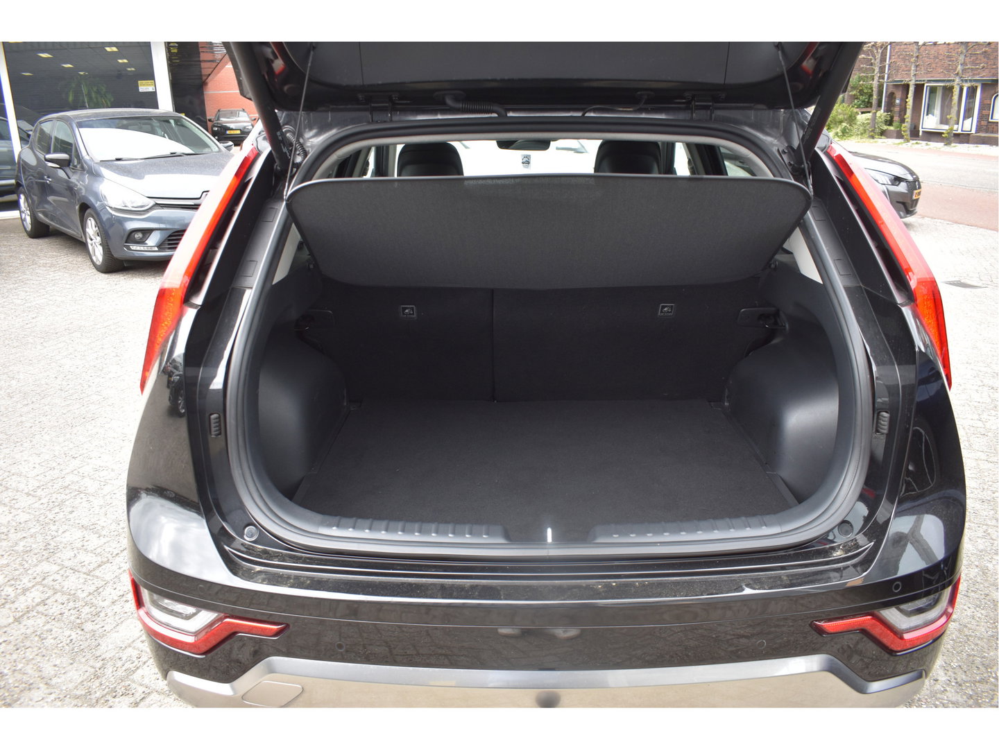 Kia Niro 1.6 GDi Hybrid DynamicPlusLine,ORGINEEL NEDERLANDSE AUTO | LEDER | SCHUIF/KANTELDAK| NATIONALE AUTOPAS | BOEKJES