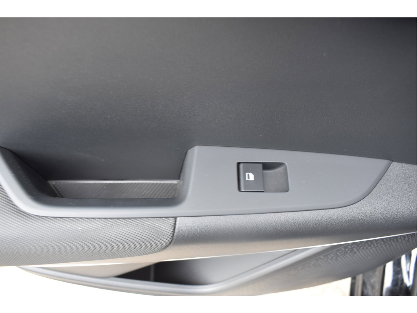 Kia Niro 1.6 GDi Hybrid DynamicPlusLine,ORGINEEL NEDERLANDSE AUTO | LEDER | SCHUIF/KANTELDAK| NATIONALE AUTOPAS | BOEKJES