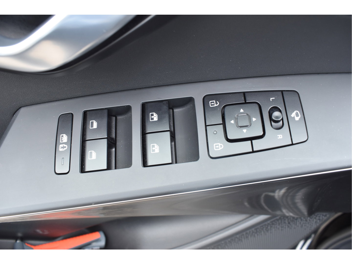 Kia Niro 1.6 GDi Hybrid DynamicPlusLine,ORGINEEL NEDERLANDSE AUTO | LEDER | SCHUIF/KANTELDAK| NATIONALE AUTOPAS | BOEKJES