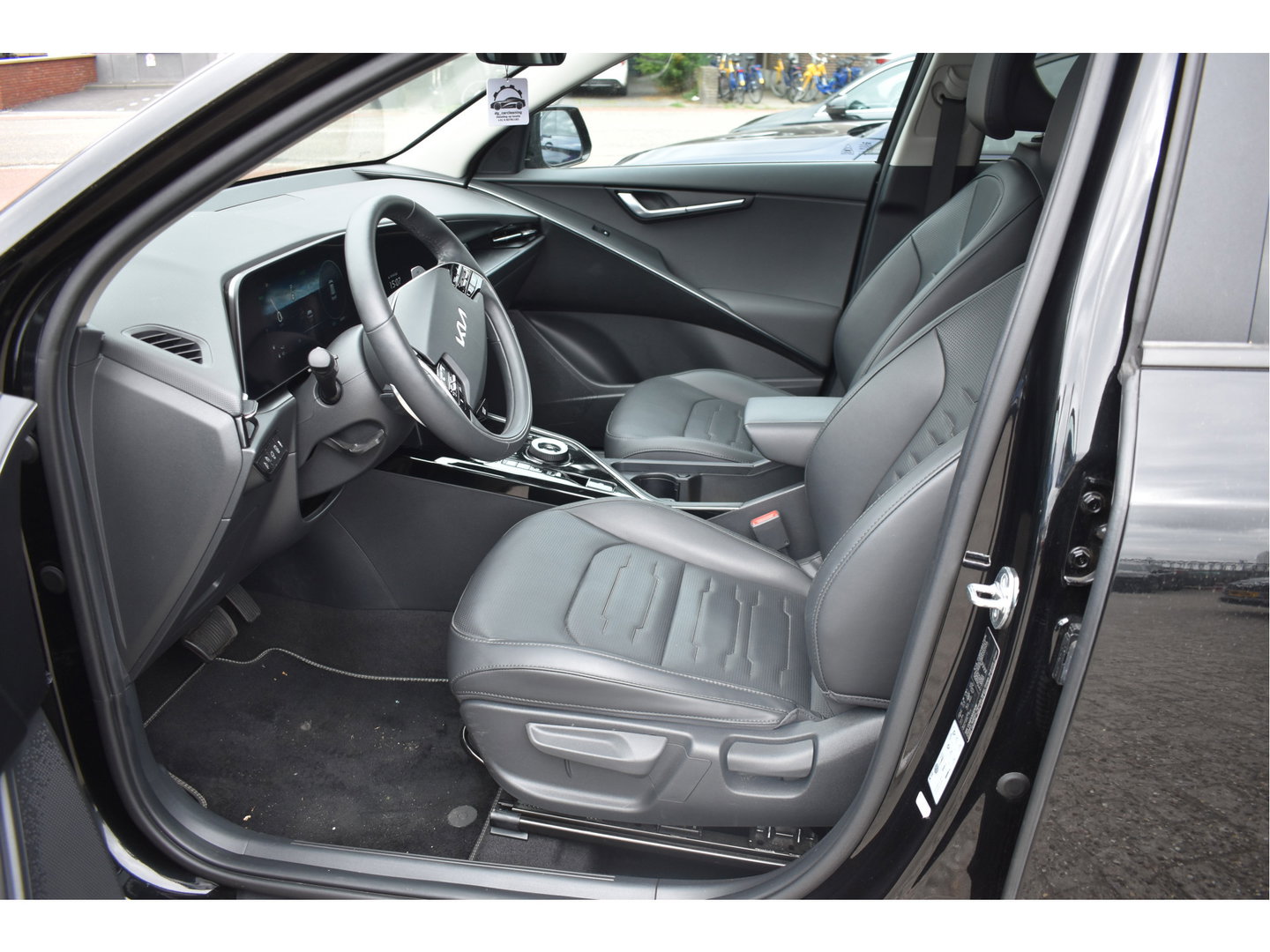 Kia Niro 1.6 GDi Hybrid DynamicPlusLine,ORGINEEL NEDERLANDSE AUTO | LEDER | SCHUIF/KANTELDAK| NATIONALE AUTOPAS | BOEKJES