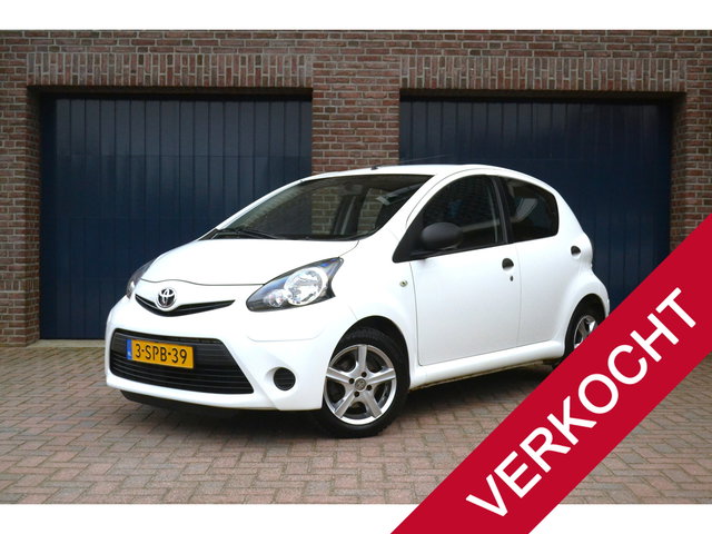 Toyota Aygo - 1.0 VVT-i Now | Airco | 1e eigenaar | 5-deurs | Lichtmetalen velgen | Afstandsbediening