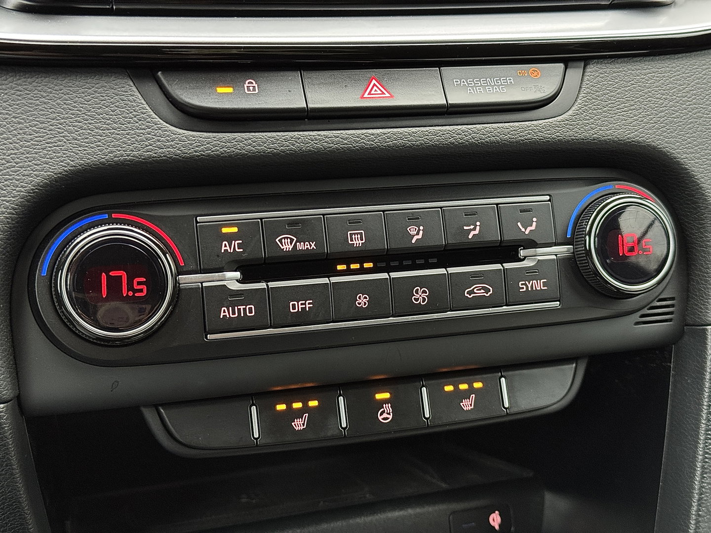 Kia Ceed Sportswagon 1.0 T-GDi ExecutiveLine | Panoramadak | Memorystoel | JBL | Stoel en Stuurverwarming | Keyless | Achteruitrijcamera | Apple Carplay | Android Auto | Parkeersensoren