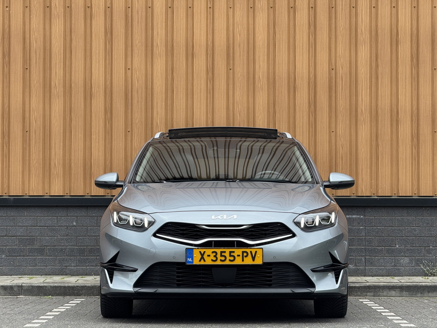 Kia Ceed Sportswagon 1.0 T-GDi ExecutiveLine | Panoramadak | Memorystoel | JBL | Stoel en Stuurverwarming | Keyless | Achteruitrijcamera | Apple Carplay | Android Auto | Parkeersensoren