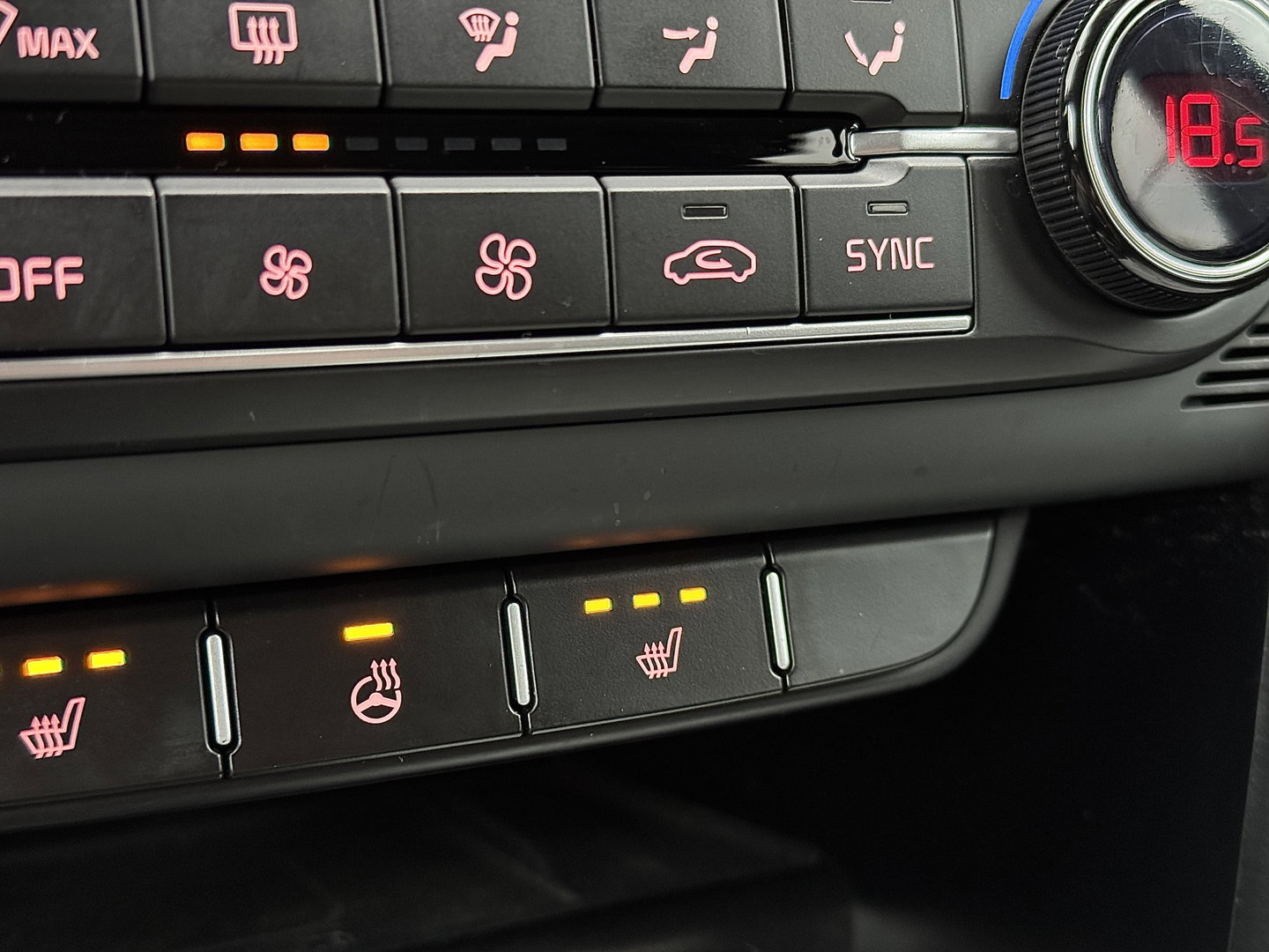 Kia Ceed Sportswagon 1.0 T-GDi ExecutiveLine | Panoramadak | Memorystoel | JBL | Stoel en Stuurverwarming | Keyless | Achteruitrijcamera | Apple Carplay | Android Auto | Parkeersensoren