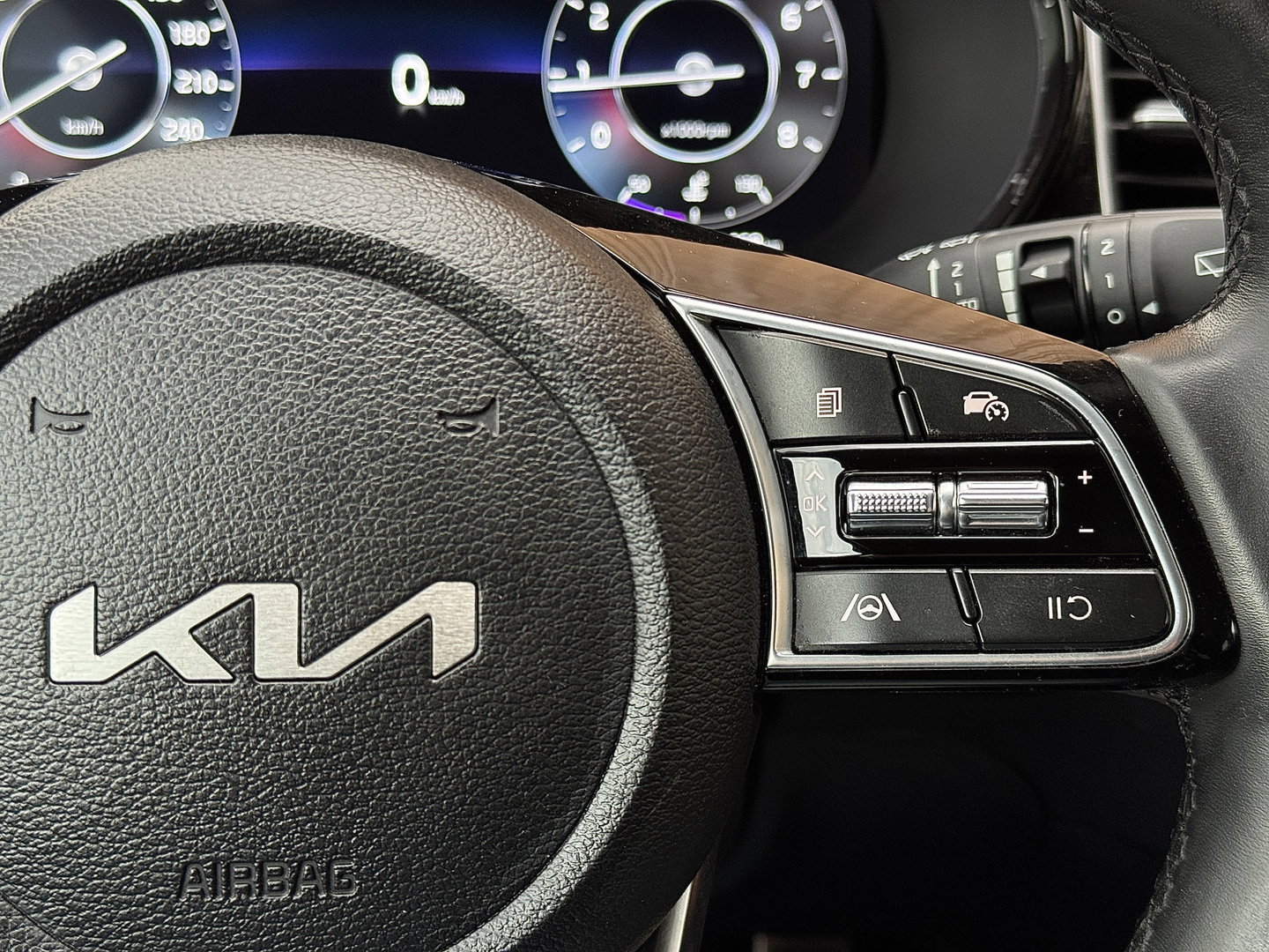 Kia Ceed Sportswagon 1.0 T-GDi ExecutiveLine | Panoramadak | Memorystoel | JBL | Stoel en Stuurverwarming | Keyless | Achteruitrijcamera | Apple Carplay | Android Auto | Parkeersensoren