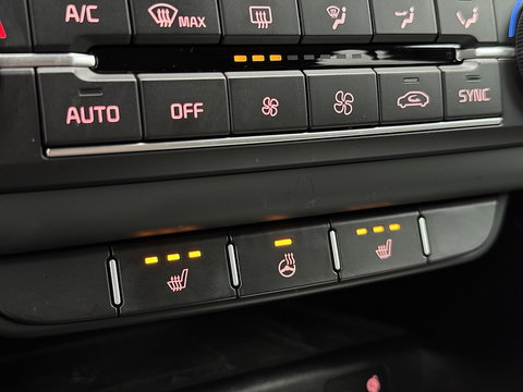 Kia Ceed Sportswagon 1.0 T-GDi ExecutiveLine | Panoramadak | Memorystoel | JBL | Stoel en Stuurverwarming | Keyless | Achteruitrijcamera | Apple Carplay | Android Auto | Parkeersensoren