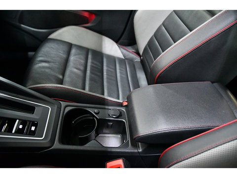 Volkswagen Golf 2.0 TSI GTI Pano*keyless*leer*stoelverk