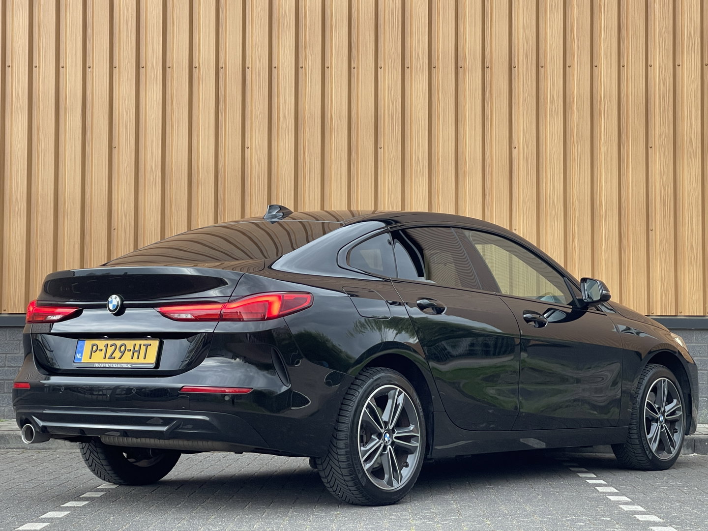 BMW 2 Serie Gran Coupé 218i Business Edition Plus | BTW | Apple Carplay | DAB+ | Leder | Navigatie | Parkeersensoren | Stoelverwarming |