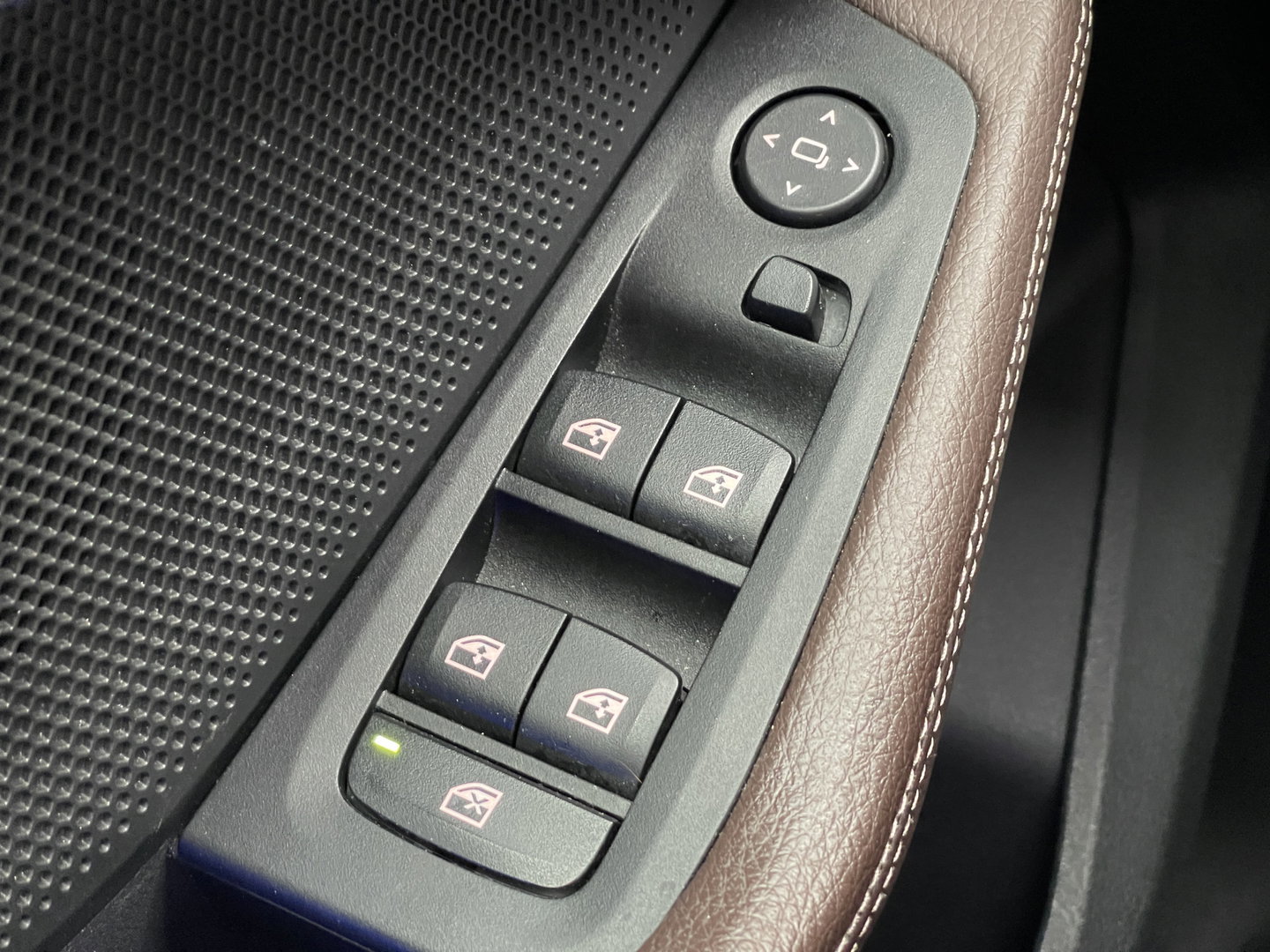 BMW 2 Serie Gran Coupé 218i Business Edition Plus | BTW | Apple Carplay | DAB+ | Leder | Navigatie | Parkeersensoren | Stoelverwarming |