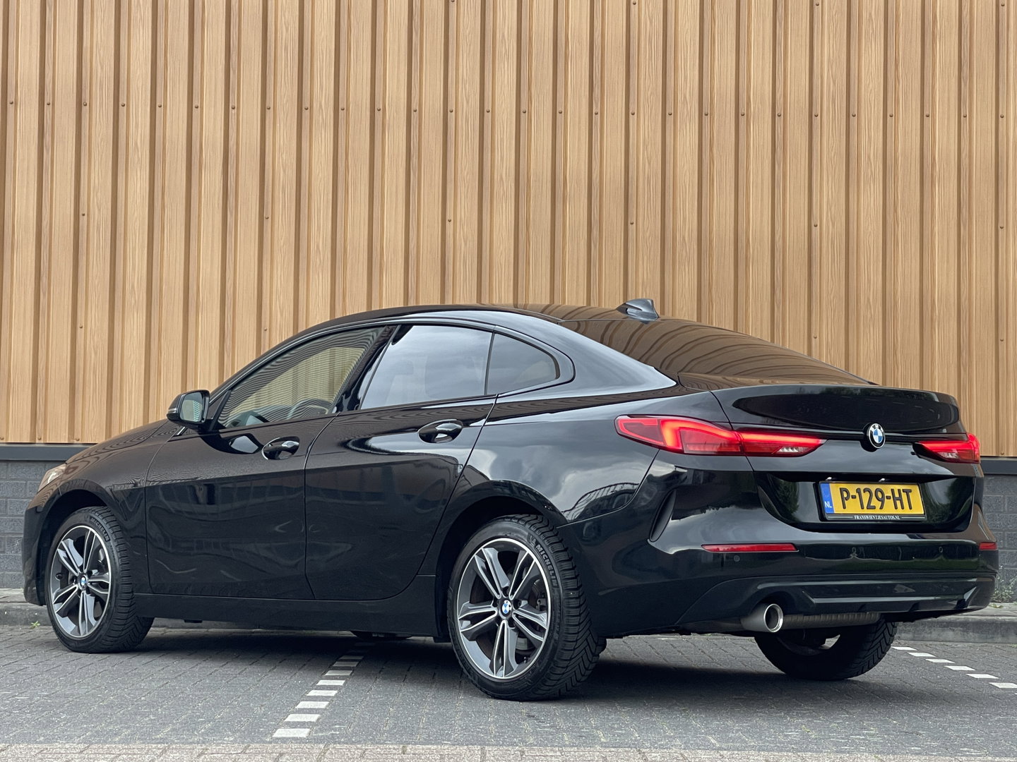 BMW 2 Serie Gran Coupé 218i Business Edition Plus | BTW | Apple Carplay | DAB+ | Leder | Navigatie | Parkeersensoren | Stoelverwarming |