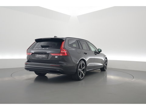 Volvo V60 T6 Recharge Plus Dark | Long Range | Pilot Assist | Trekhaak | Stoel + stuurver. | 19'' | H&K Audio |