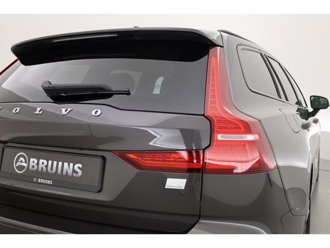 Volvo V60 T6 Recharge Plus Dark | Long Range | Pilot Assist | Trekhaak | Stoel + stuurver. | 19'' | H&K Audio |