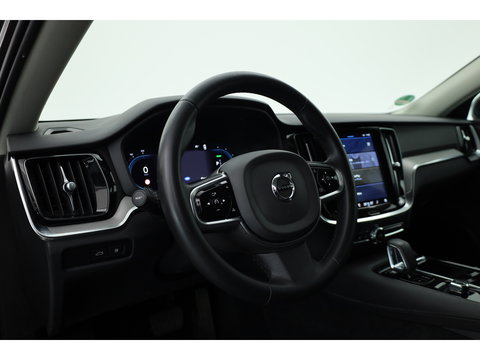 Volvo V60 T6 Recharge Plus Dark | Long Range | Pilot Assist | Trekhaak | Stoel + stuurver. | 19'' | H&K Audio |