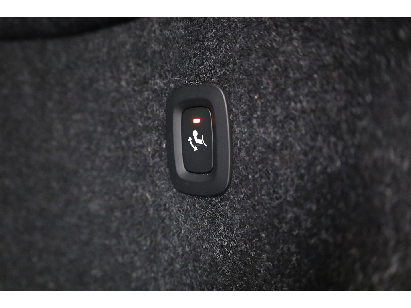 Volvo XC40 1.5 T5 Recharge Inscription | Pano-dak | 360 camera | Trekhaak | H&K audio | ACC+Blis | Stoel + stuurverwarming |