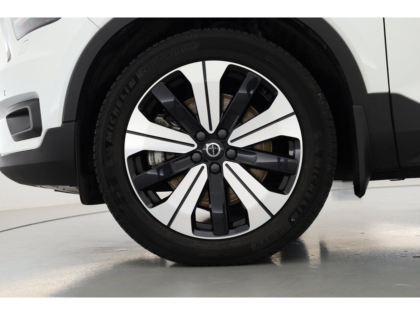 Volvo XC40 1.5 T5 Recharge Inscription | Pano-dak | 360 camera | Trekhaak | H&K audio | ACC+Blis | Stoel + stuurverwarming |