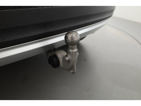 Volvo XC40 1.5 T5 Recharge Inscription | Pano-dak | 360 camera | Trekhaak | H&K audio | ACC+Blis | Stoel + stuurverwarming |