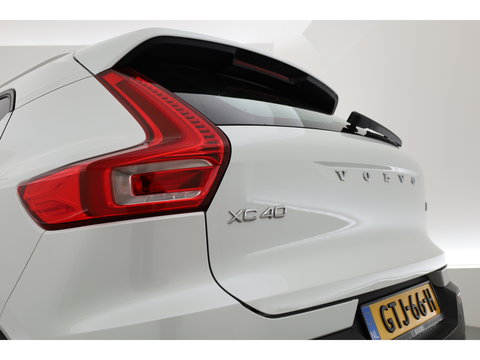 Volvo XC40 1.5 T5 Recharge Inscription | Pano-dak | 360 camera | Trekhaak | H&K audio | ACC+Blis | Stoel + stuurverwarming |