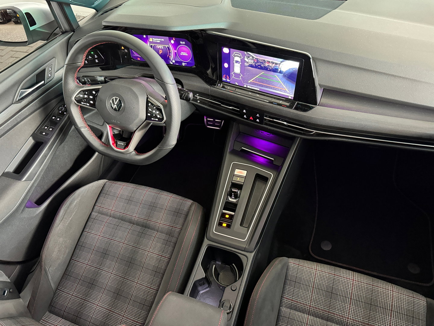 Volkswagen Golf 2.0 TSI GTI Pano|H/K|HuD|Sfeer|Mistlampen