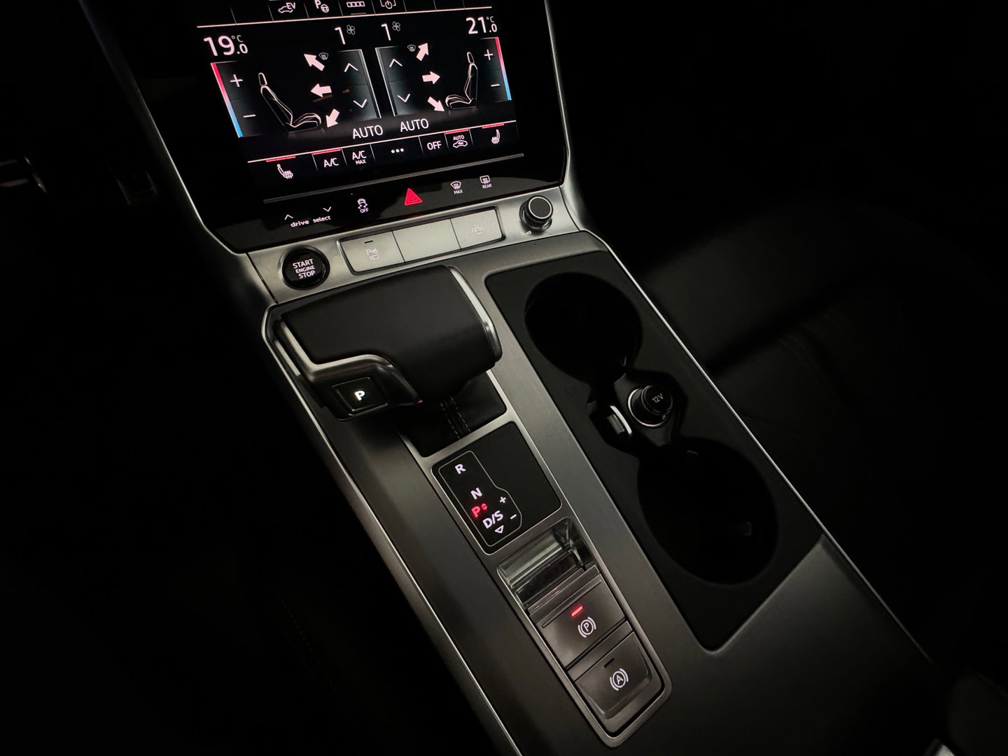 Audi A6 Avant 55 TFSI e quattro Competition Pano|Memory|Leer