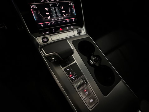 Audi A6 Avant 55 TFSI e quattro Competition Pano|Memory|Leer