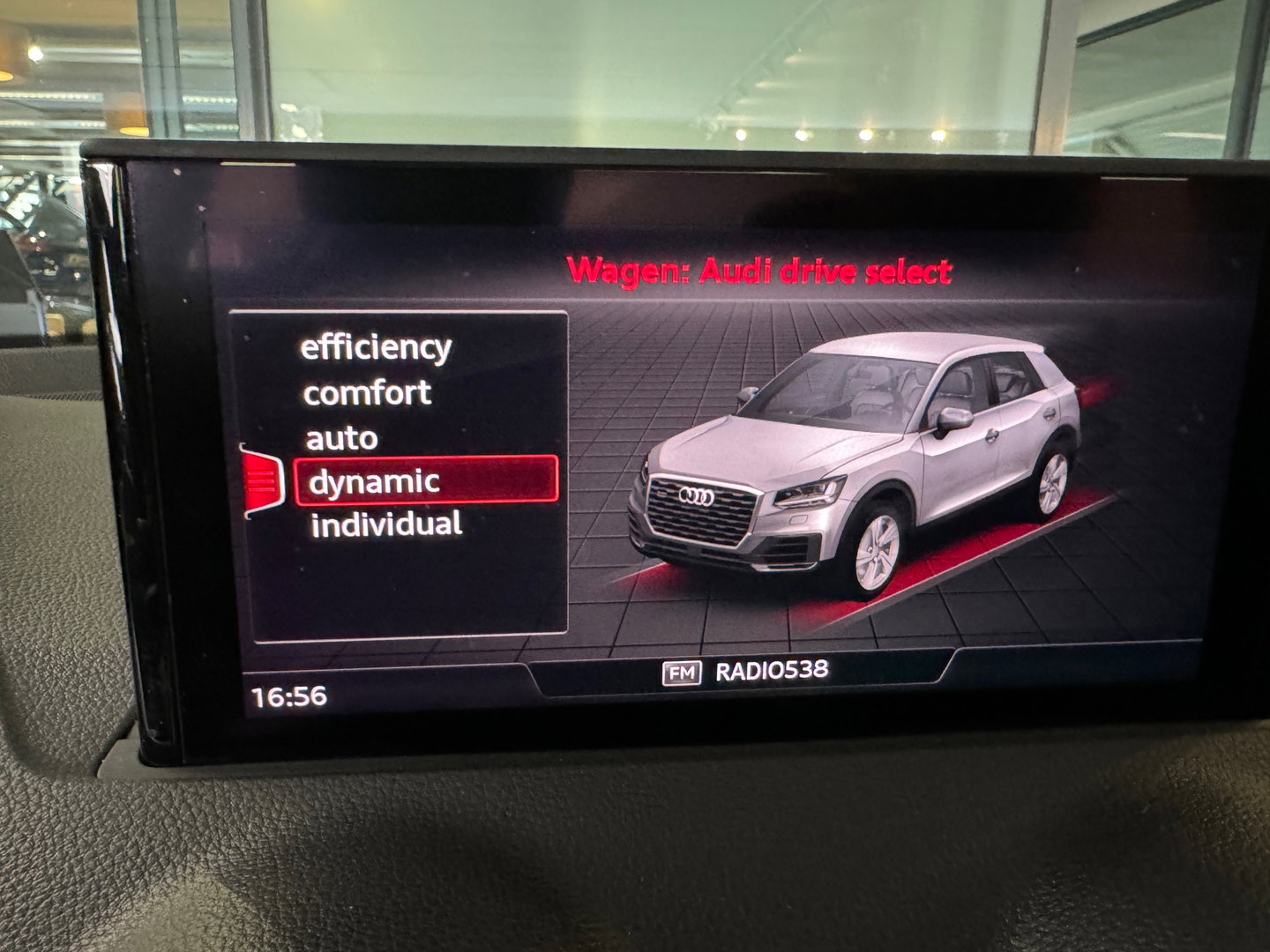 Audi SQ2 2.0 TFSI quattro Pano|Sonos|Keyless|Sfeer|Leer