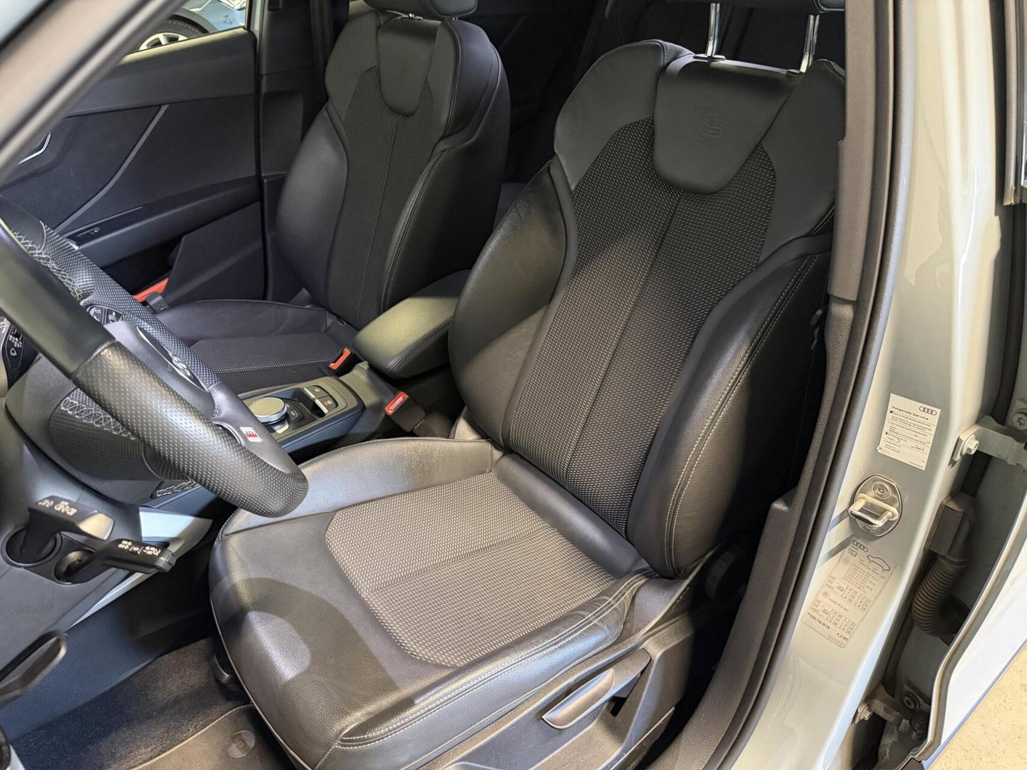 Audi Q2 35 TFSI 150PK 2X S-line Virtual Carplay Trekhaak NAP