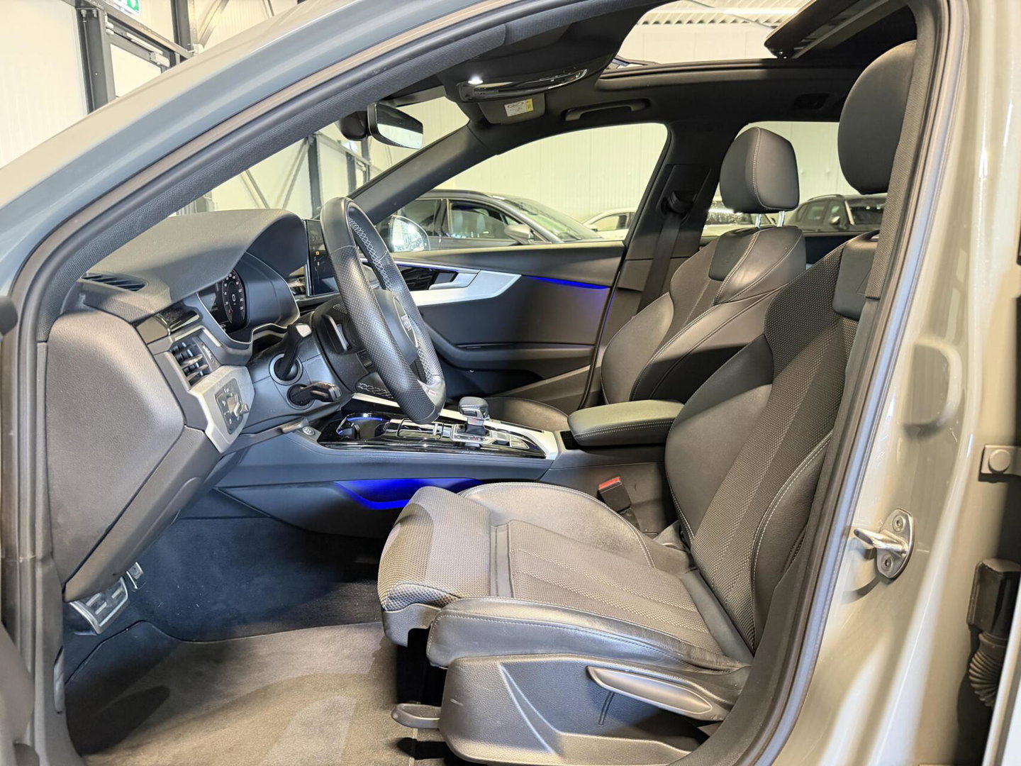 Audi A4 Avant 35 TFSI S S-line Pano Virtual Trekhaak Carplay