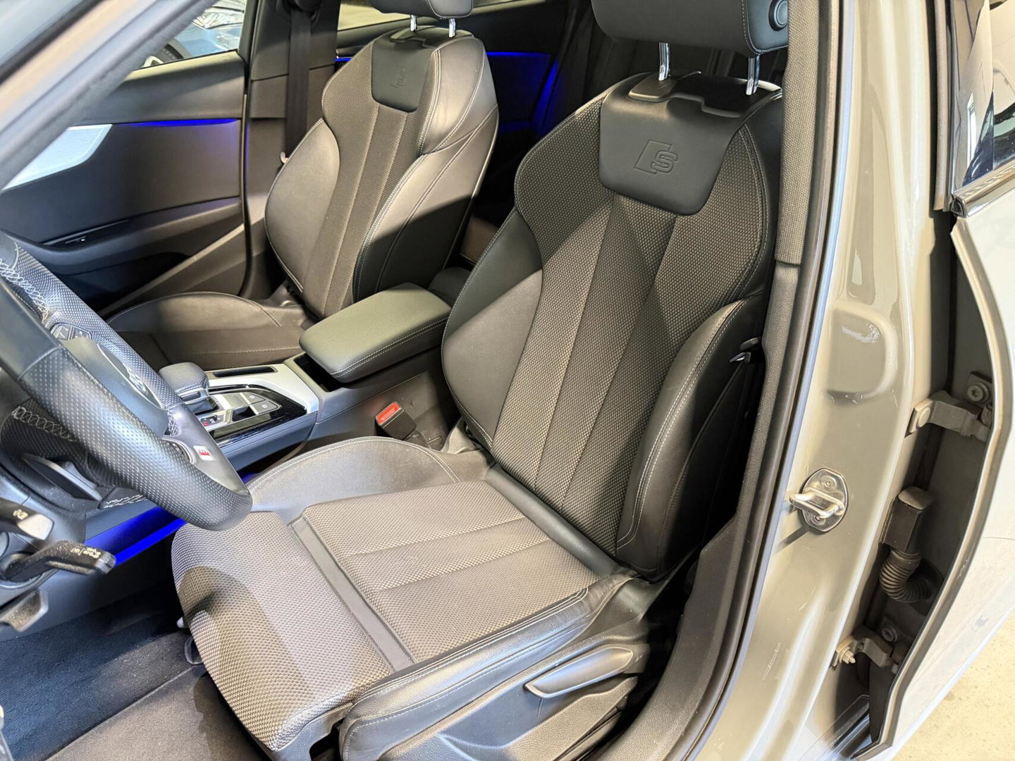 Audi A4 Avant 35 TFSI S S-line Pano Virtual Trekhaak Carplay