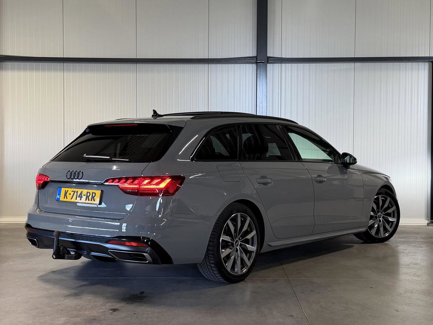 Audi A4 Avant 35 TFSI S S-line Pano Virtual Trekhaak Carplay