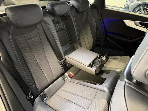 Audi A4 Avant 35 TFSI S S-line Pano Virtual Trekhaak Carplay
