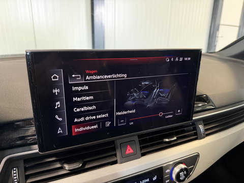Audi A4 Avant 35 TFSI S S-line Pano Virtual Trekhaak Carplay