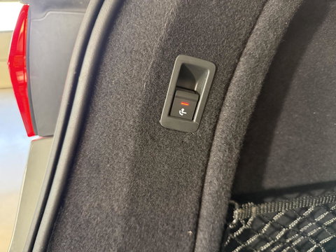 Audi A4 Avant 35 TFSI S S-line Pano Virtual Trekhaak Carplay