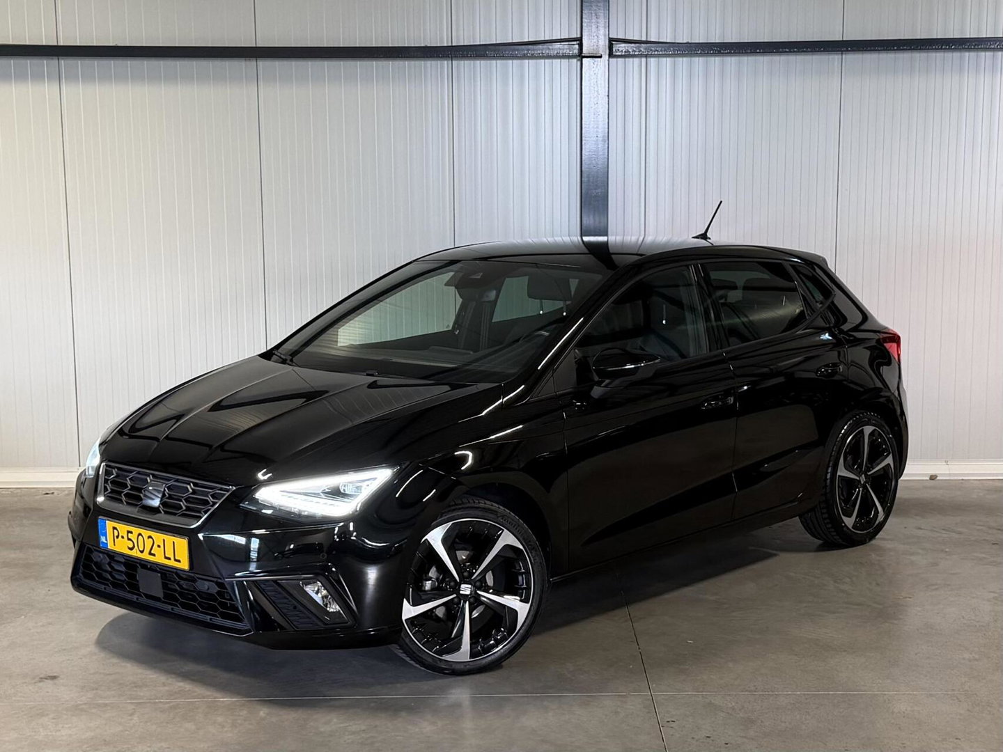 SEAT Ibiza 1.0 TSI FR Business Intense Virtual Camera Sfeer
