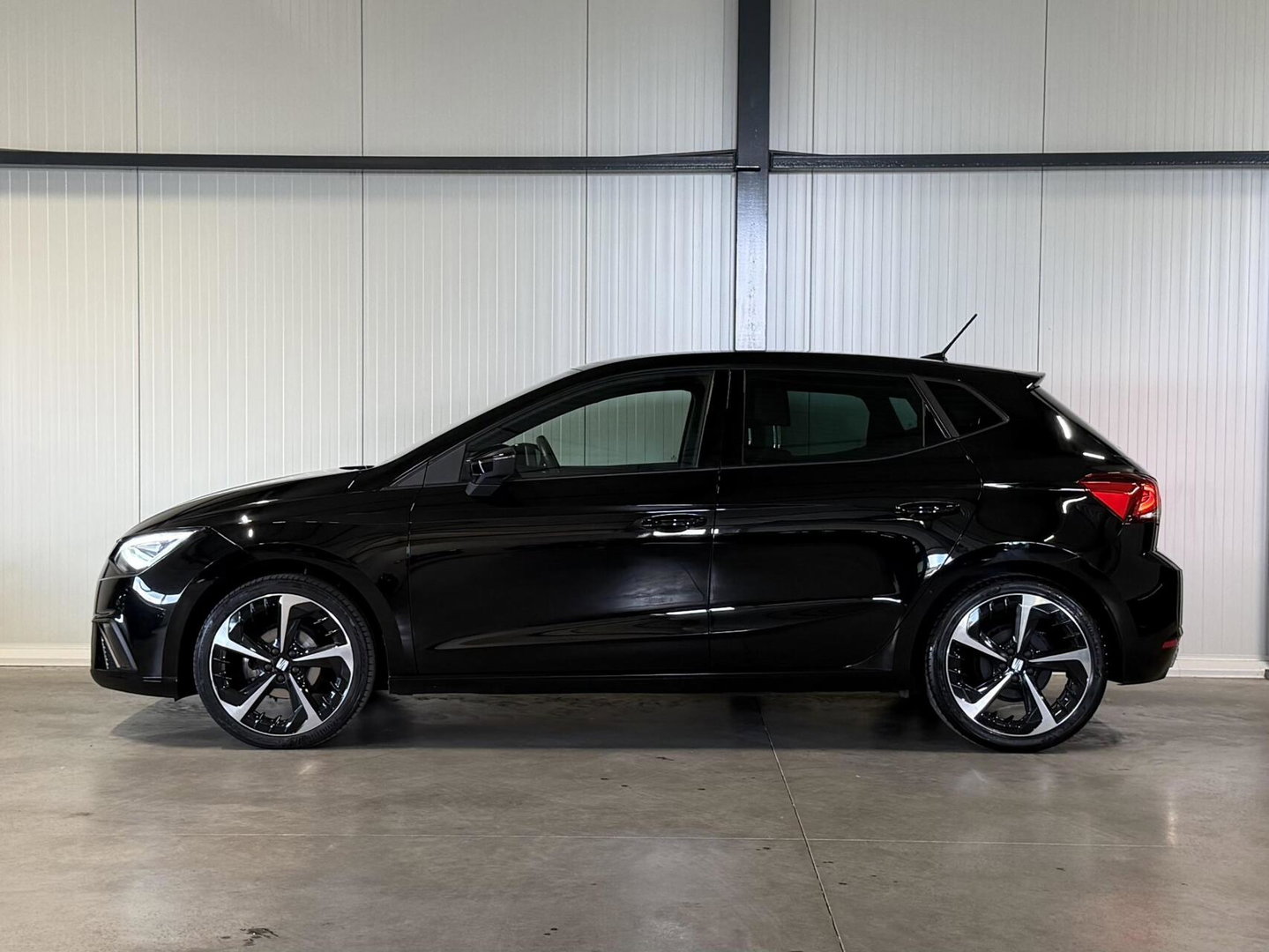 SEAT Ibiza 1.0 TSI FR Business Intense Virtual Camera Sfeer