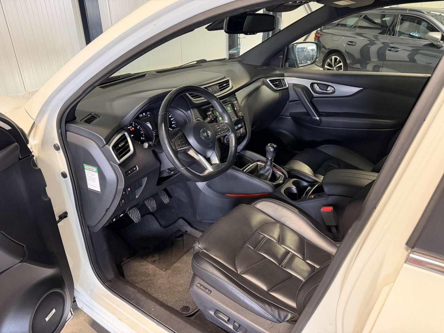 Nissan QASHQAI 1.3 DIG-T Tekna + Bose Leer Carplay Camera