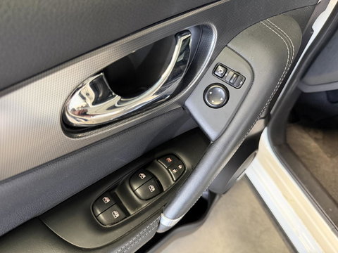Nissan QASHQAI 1.3 DIG-T Tekna + Bose Leer Carplay Camera