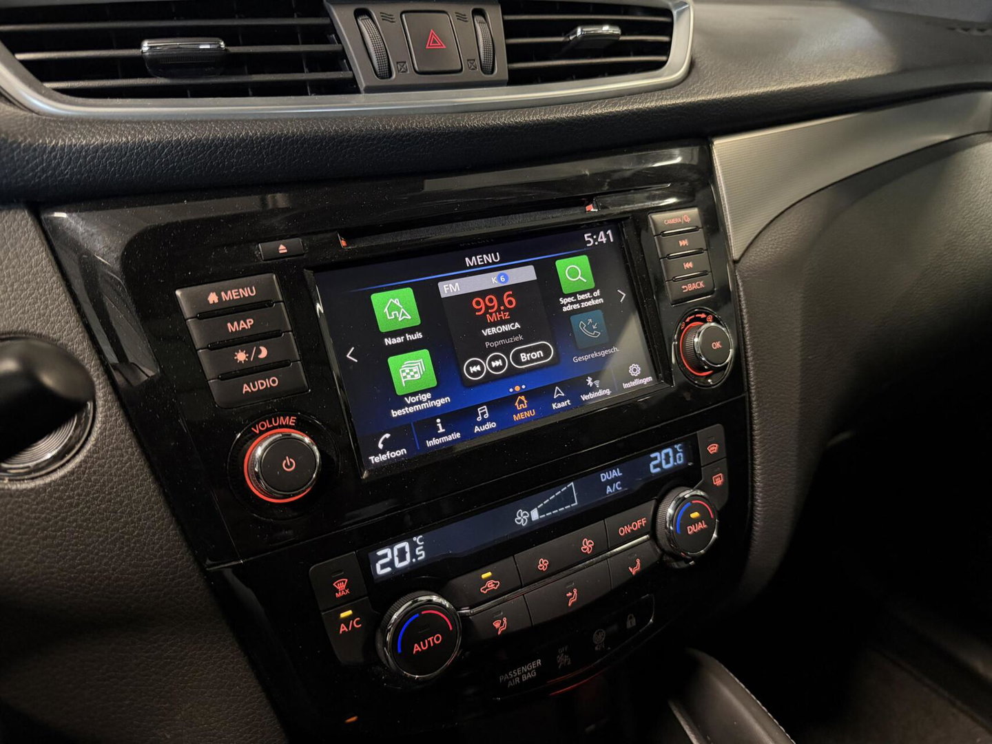 Nissan QASHQAI 1.3 DIG-T Tekna + Bose Leer Carplay Camera