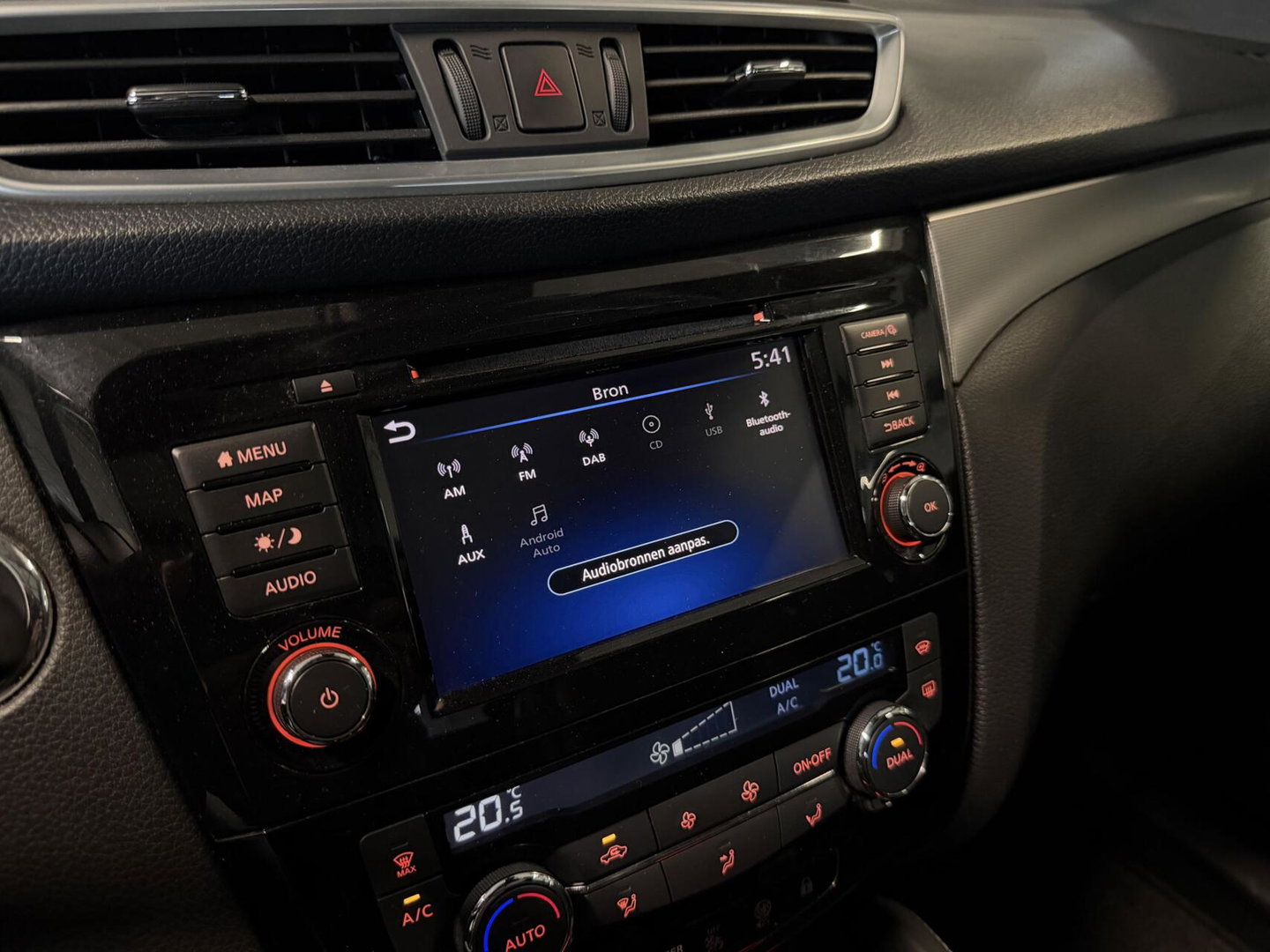 Nissan QASHQAI 1.3 DIG-T Tekna + Bose Leer Carplay Camera