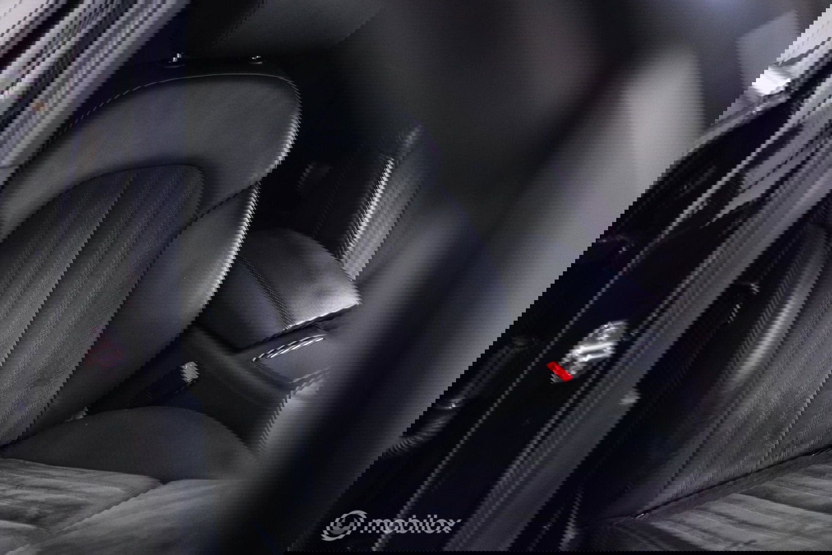 Audi A6 Avant 2.0 TDI ultra S line Edition | Bose | Trekhaak | Adaptive cruise | Leder | Dealer oh | zeer nette auto |