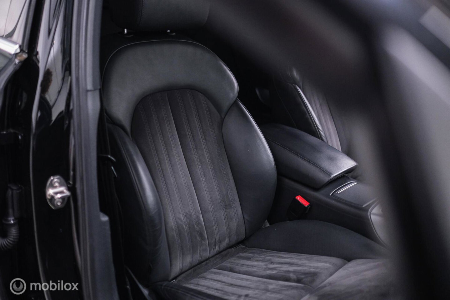 Audi A6 Avant 2.0 TDI ultra S line Edition | Bose | Trekhaak | Adaptive cruise | Leder | Dealer oh | zeer nette auto |