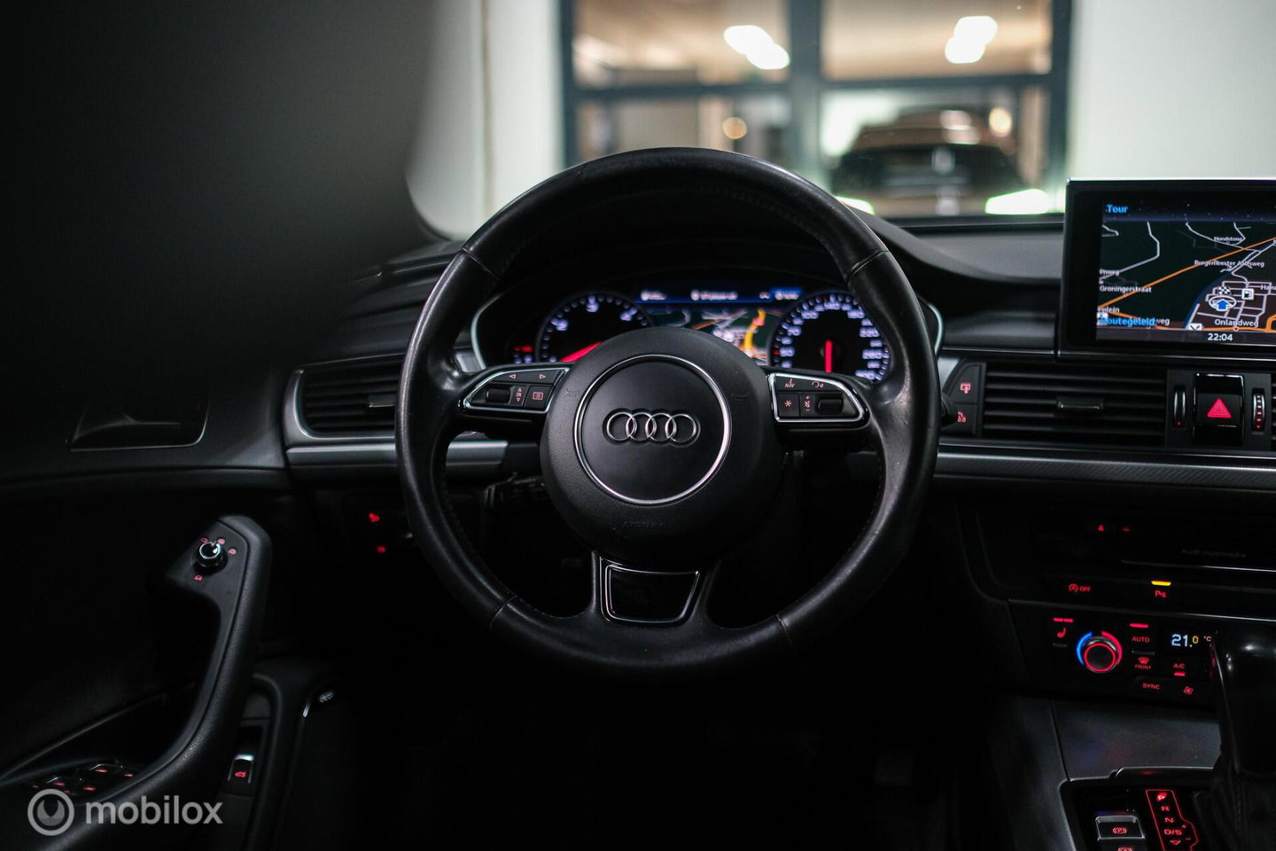 Audi A6 Avant 2.0 TDI ultra S line Edition | Bose | Trekhaak | Adaptive cruise | Leder | Dealer oh | zeer nette auto |