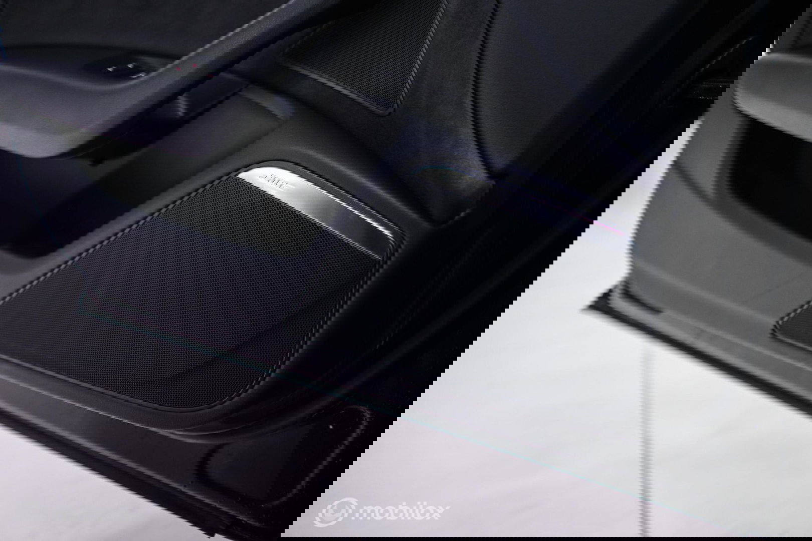 Audi A6 Avant 2.0 TDI ultra S line Edition | Bose | Trekhaak | Adaptive cruise | Leder | Dealer oh | zeer nette auto |