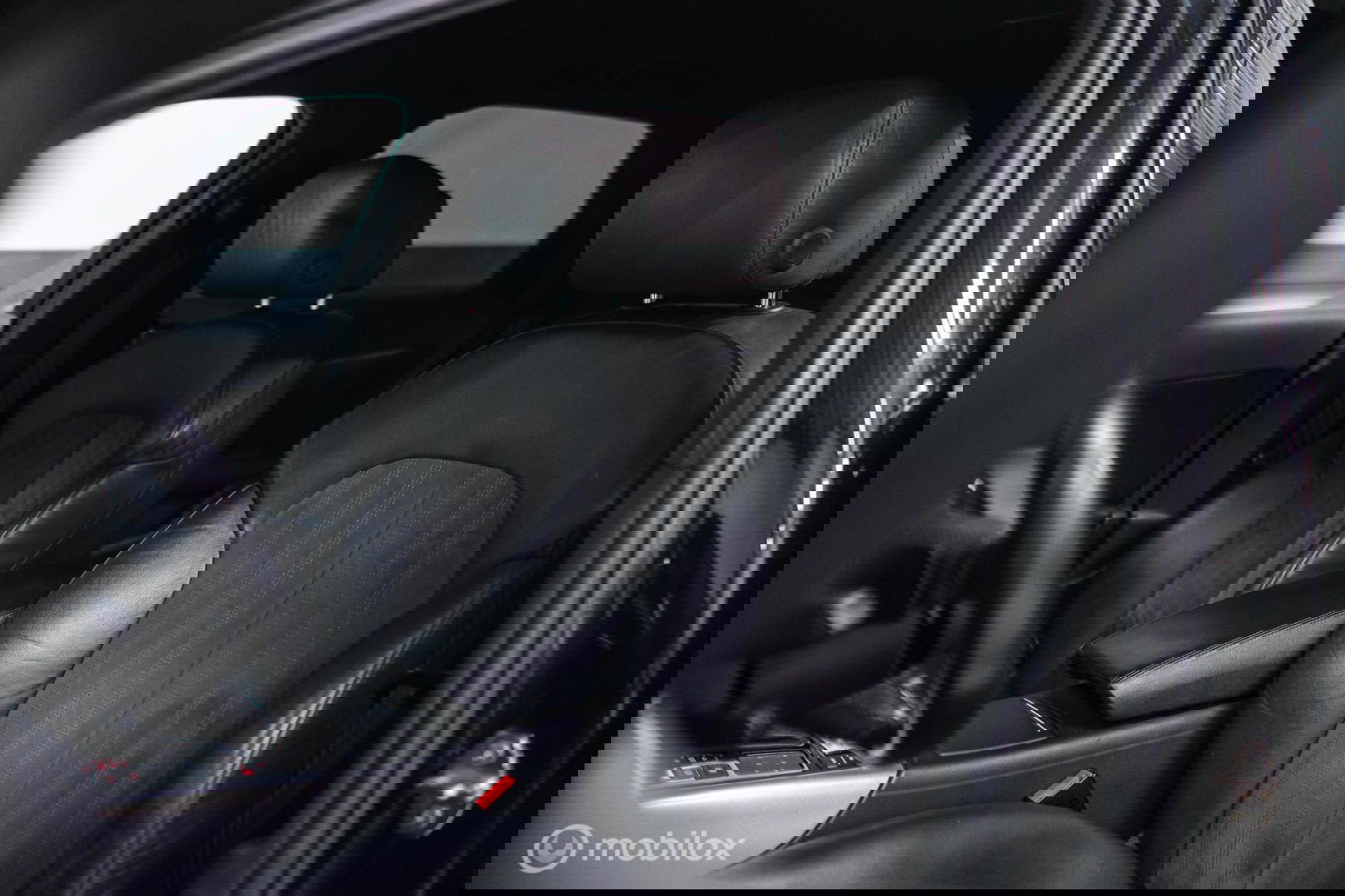 Audi A6 Avant 2.0 TDI ultra S line Edition | Bose | Trekhaak | Adaptive cruise | Leder | Dealer oh | zeer nette auto |