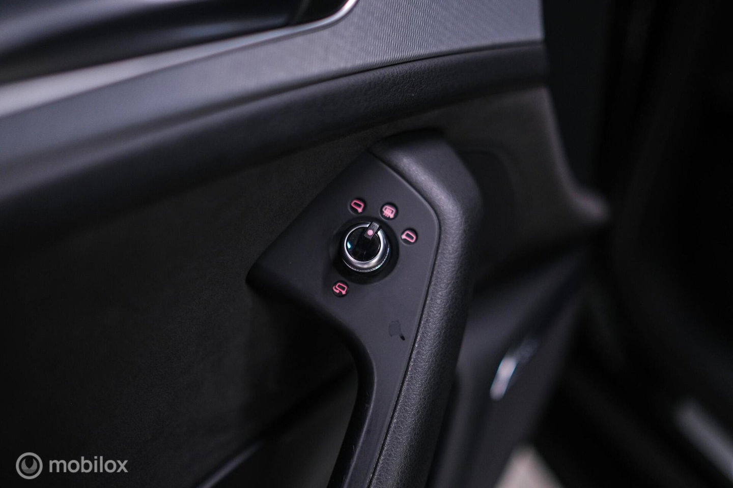 Audi A6 Avant 2.0 TDI ultra S line Edition | Bose | Trekhaak | Adaptive cruise | Leder | Dealer oh | zeer nette auto |