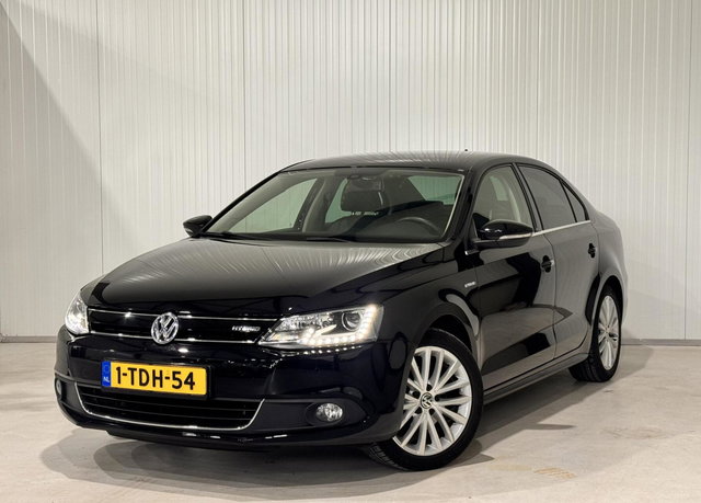 Volkswagen Jetta - 1.4 TSI Hybrid Highline|TREKHAAK|CARPLAY