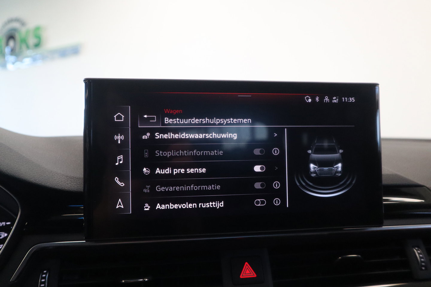Audi A4 Avant 40 TFSI S edition Cruise/Climate PDC 204PK! 24 Maanden garantie* (Vraag naar de voorwaarden)