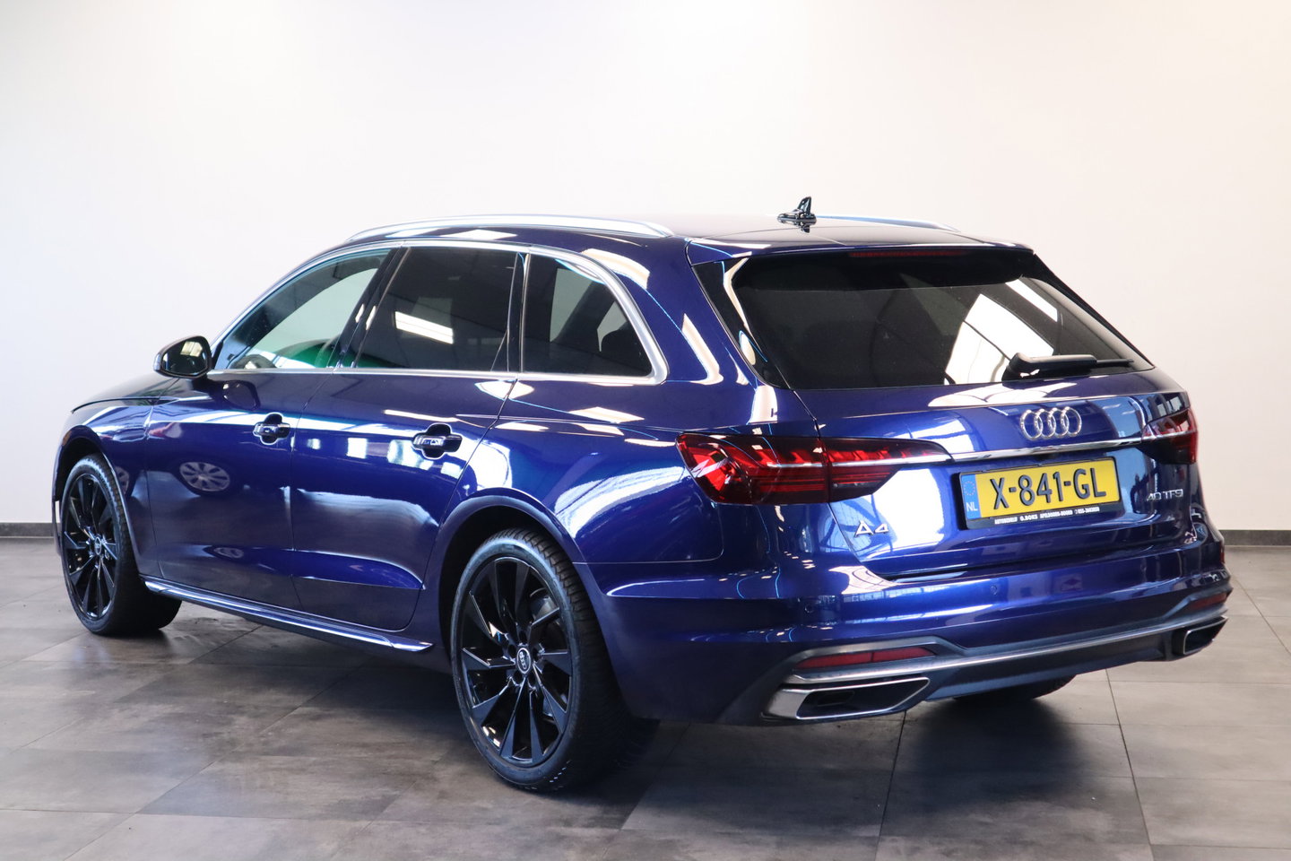 Audi A4 Avant 40 TFSI S edition Cruise/Climate PDC 204PK! 24 Maanden garantie* (Vraag naar de voorwaarden)