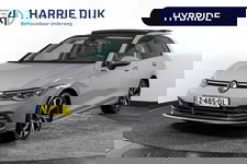 Volkswagen Golf - 1.4 eHybrid Style | S/K-Panodak | Elek. Trekhaak | Dig. Cockpit | Adapt. Cruise | Stoel-+Stuurverw. | PDC | Camera | NAV + App. Connect | ECC | LM 18" |