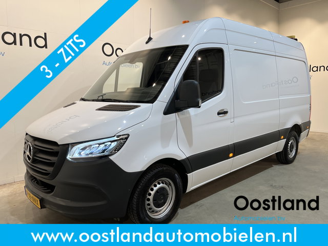 Mercedes-Benz Sprinter - 317 CDI L2H2 RWD / Euro 6 / LED / Airco / Cruise Control / Camera / Trekhaak / CarPlay / 3-Zits